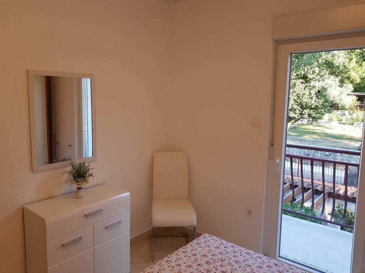 Apartman Vesna Malinska Exterior photo