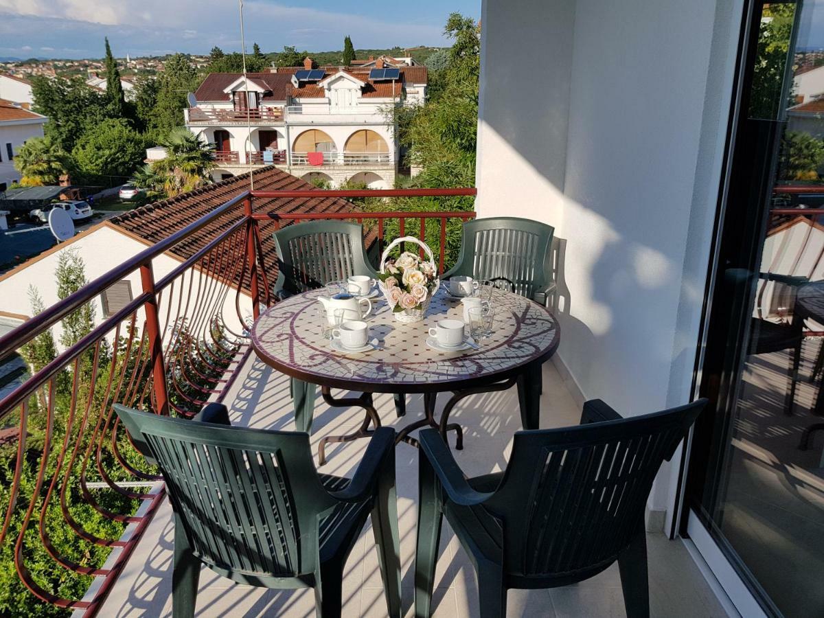 Apartman Vesna Malinska Exterior photo