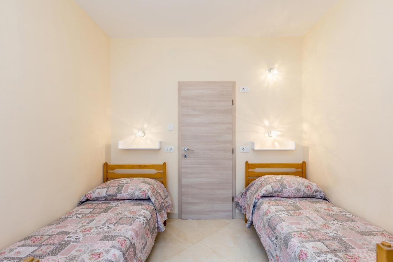 Apartman Vesna Malinska Exterior photo