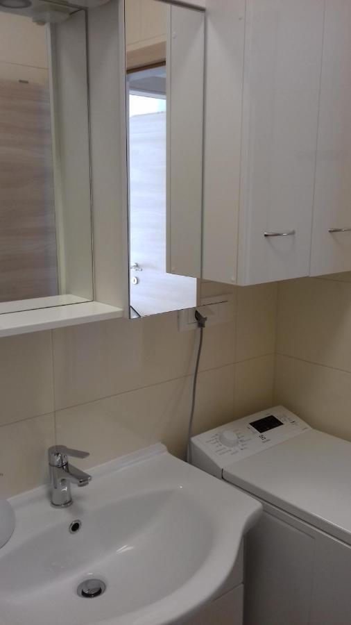Apartman Vesna Malinska Exterior photo