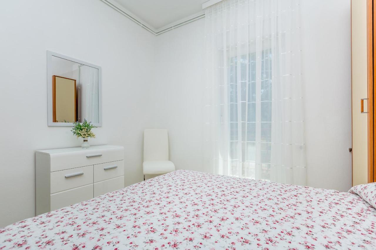 Apartman Vesna Malinska Exterior photo